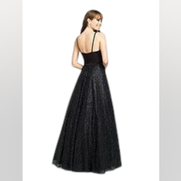 Madison James Elegant Black Evening/Prom,‎ Gown Size 6 - Picture 2 of 10